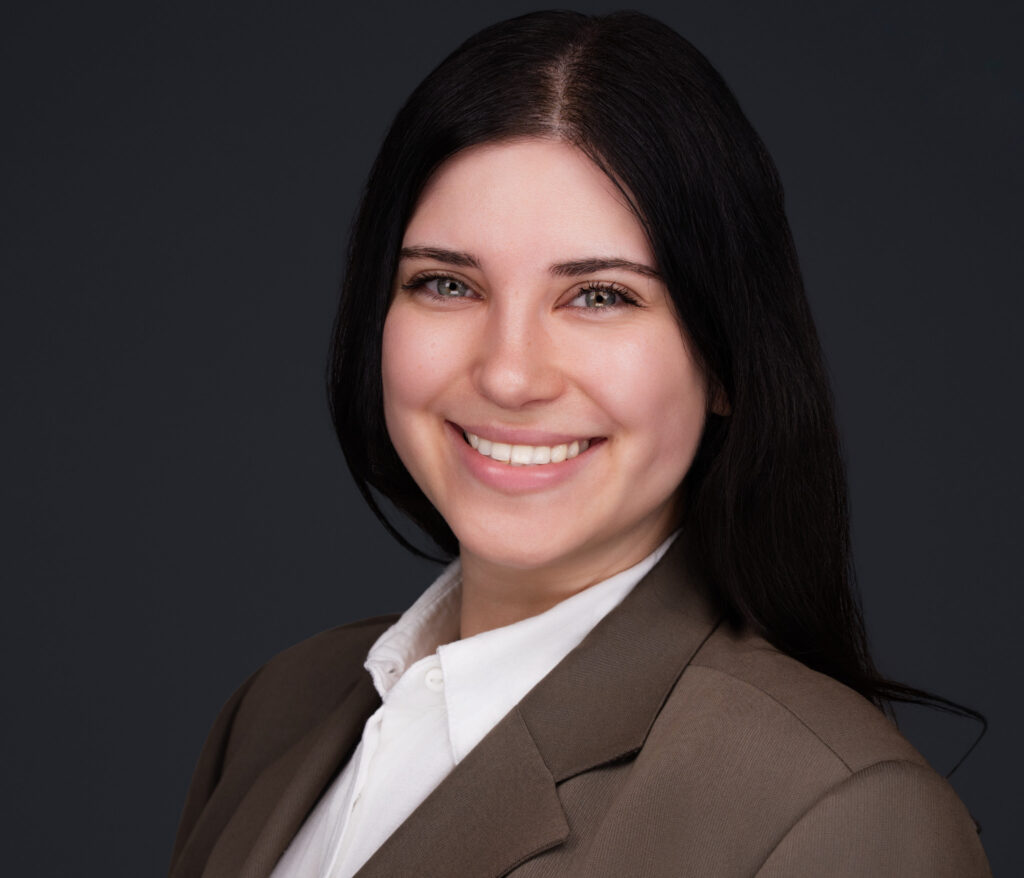 A woman smiling with Fort Worth Headshots