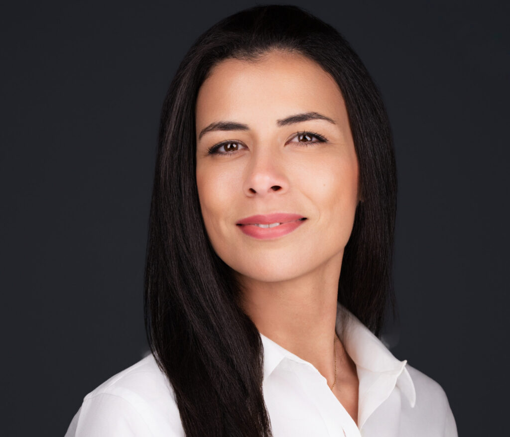 a beautiful womans linkedin headshot